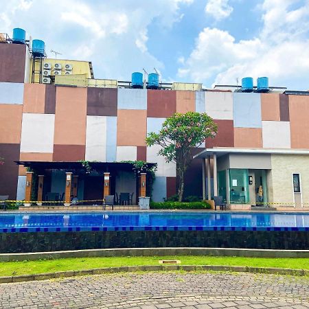 Aloha Guest House - 1 Male Only Tangerang Exterior foto